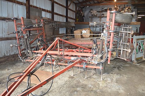 Property photo 60 - FARM EQUIPMENT AUCTION